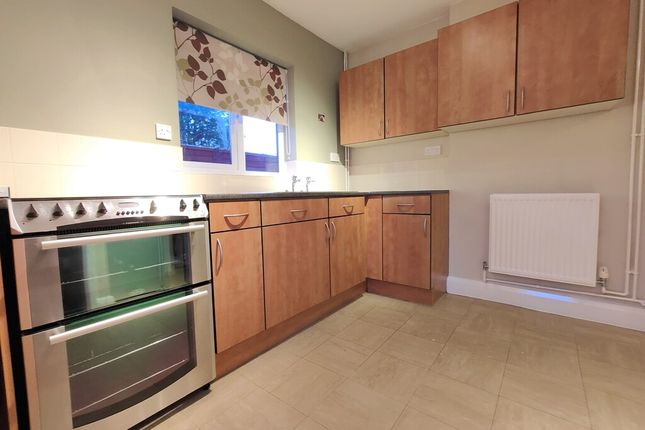 7, Lodge Green Road, Corby photo 5
