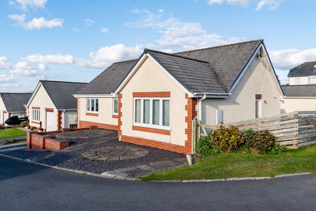 17 Clos Winifred, Borth photo 4
