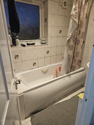 36, Fryatt Road, London photo 5