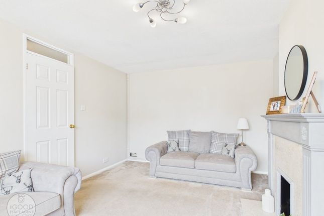 8, Fieldway, Hereford photo 3