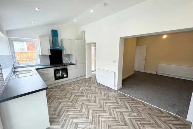 27, Ruskin Avenue, West Yorkshire photo 4