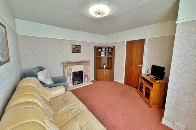 Ground Floor Flat, 19, Seaway Grove, Fareham photo 4