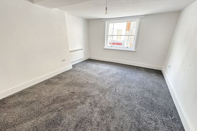 Flat 1, 35 Fore Street, Tiverton, Tiverton photo 4