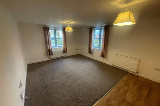 31, Brunel Court, Cornwall photo 3