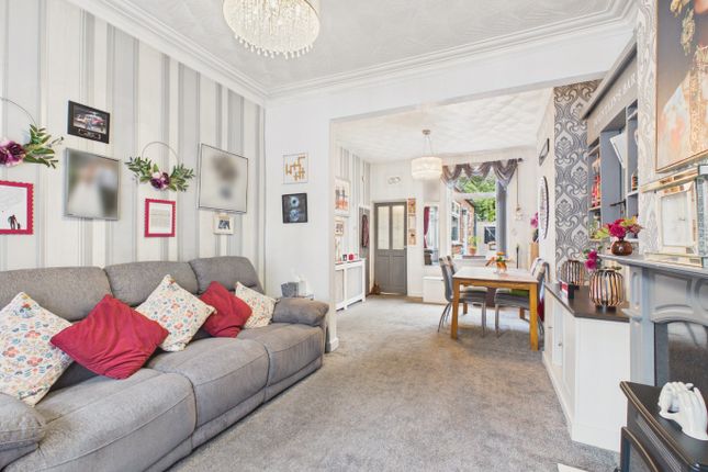 18 Rosebery Avenue, Newland Avenue, East Riding of Yorkshire photo 2