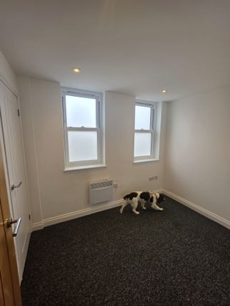 Flat 8 Harbour Heights, Mansion Street, Margate photo 2