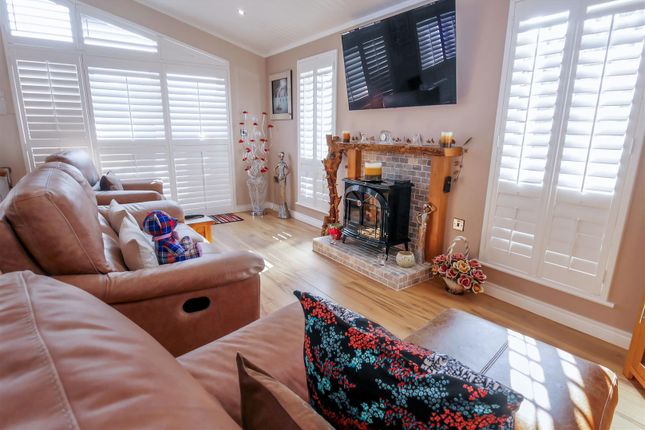 31, Jaybelle Grange, Yapton Road, Littlehampton photo 3