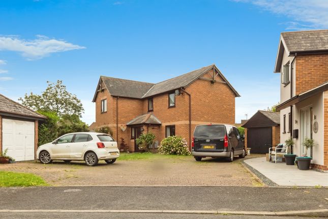 Thumbnail Terraced house for sale in Lime Grove, Bottesford, Nottingham