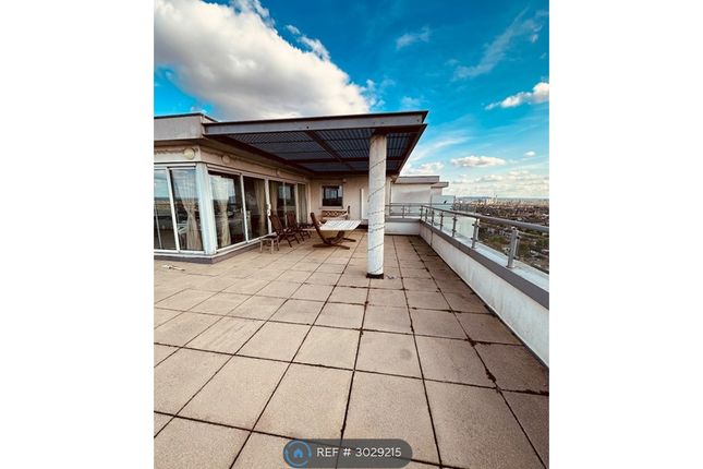 Flat, Cityview Centreway Apartments Axon Place, Ilford photo 3