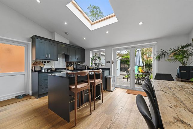 127, Manor Road, London photo 2