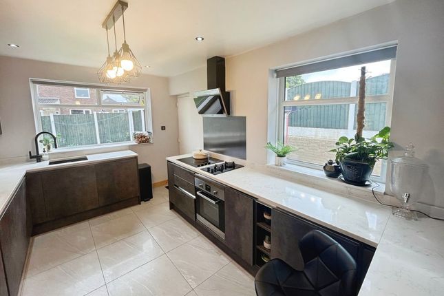 4, Kinross Drive, Bolton photo 2