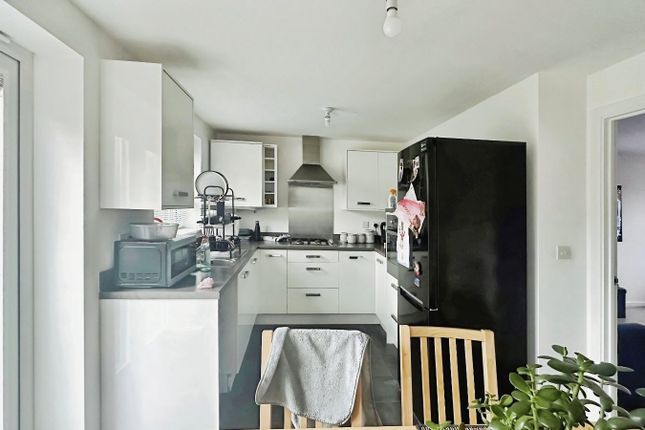 56, Elliott Way, Durham photo 2