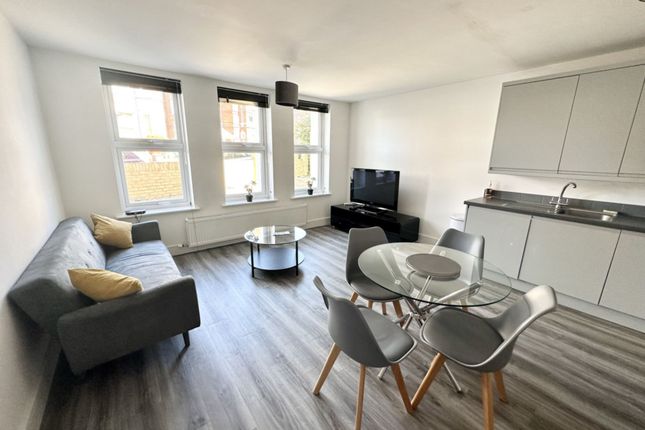 Flat 1 Tranquility House 39, Cheriton Gardens, Folkestone photo 2