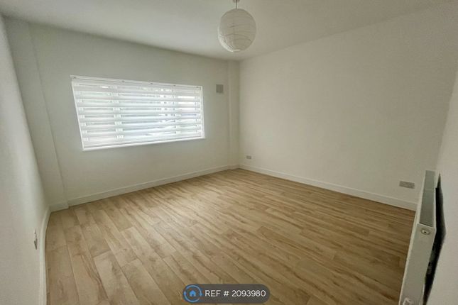 Thumbnail Flat to rent in Cherry Tree Avenue, Dover