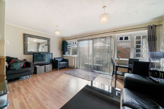 2-bed house on 12 Millbank Demesne Road, Wallington, £1,850/mo