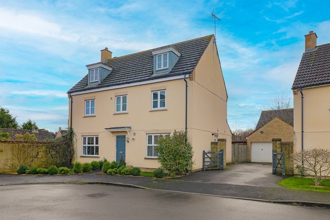 Thumbnail Detached house for sale in Stickleback Road, Calne