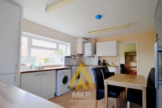 137, Gibbins Road, Birmingham photo 4