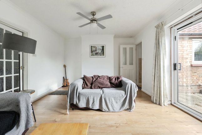 11, Brandon Road, Norfolk photo 4