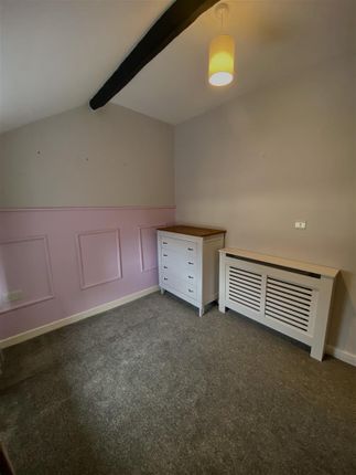 Terraced house to rent in Wrexham Road, Marchwiel, Wrexham