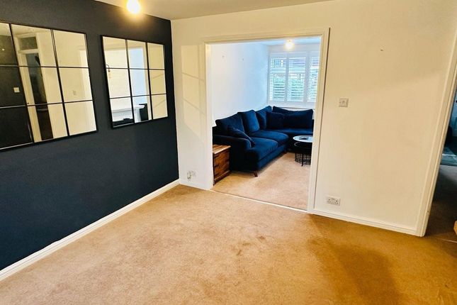 Town house to rent in Broomhills, Welwyn Garden City