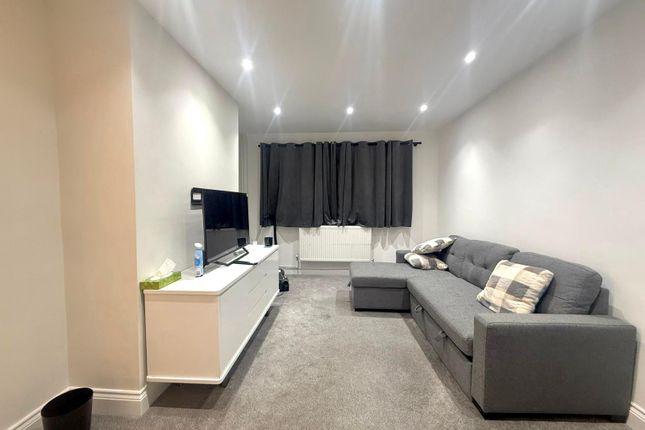 13, Watson Road, Leicester photo 3