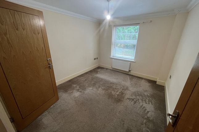 Flat 5 Harbour Lights, 121, North Road, POOLE photo 5