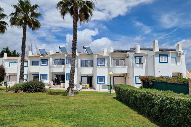 Thumbnail Apartment for sale in Carvoeiro - Quinta Do Paraiso, Lagoa E Carvoeiro, Lagoa Algarve
