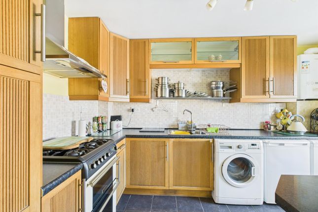50, Pwll-Y-Waun, Porthcawl photo 2