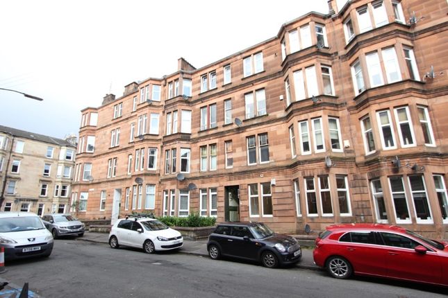 Thumbnail Flat to rent in Shawlands, Strathyre Street, - Part Furnished