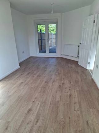 38, Barnwood Road, Manchester photo 3