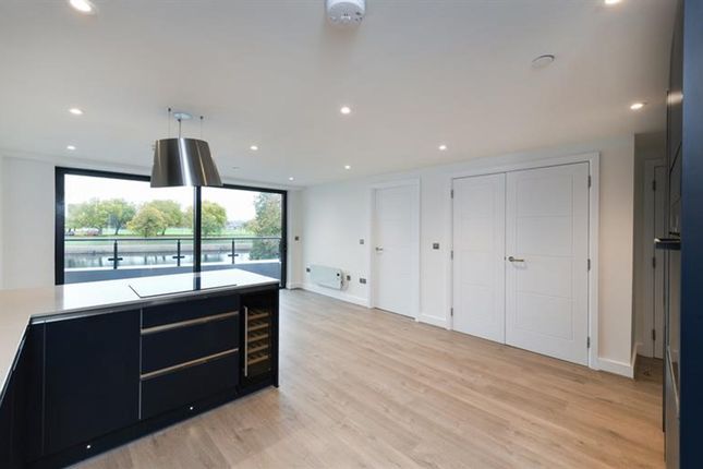 Apt 27 Riverside, 32 Wilford Lane, West Bridgford, Nottingham photo 3