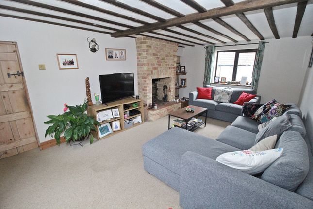 25 Flitwick Road, Westoning, Bedfordshire photo 2