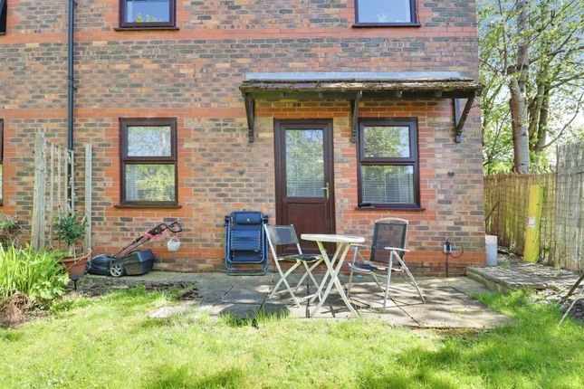 12, Lukesland Avenue, Stoke-On-Trent photo 4