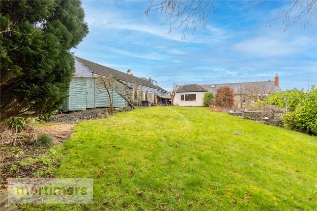 327, Willows Lane, Lancashire photo 3