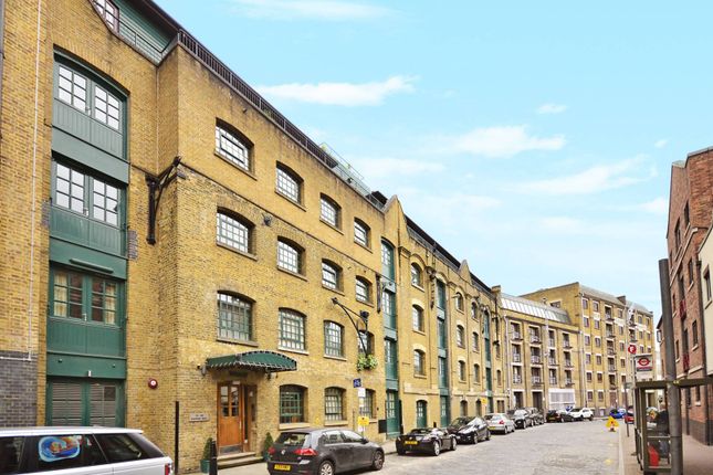 2-bed flat on Great Jubilee Wharf, Wapping, £1,400,000