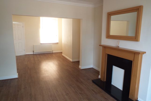 Thumbnail Terraced house for sale in Grove House View, Clough Road, Hull