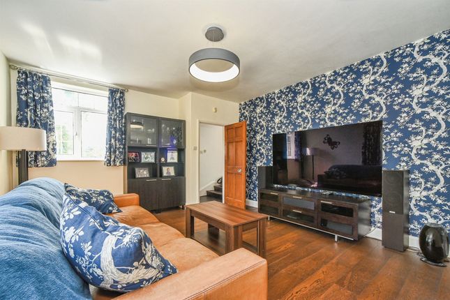 1, Jugglers Lane, Calne photo 4