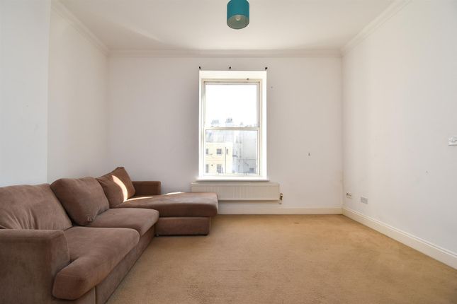 Flat 40, Queens Apartments, Robertson Terrace, Hastings photo 4