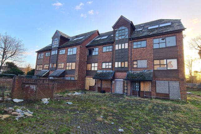 Thumbnail Property for sale in 18-24 Thorgam Court, Grimsby, South Humberside