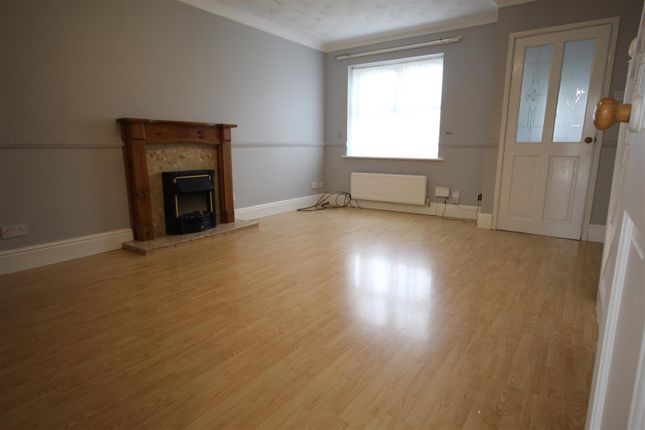 10, Marchant Close, Beverley photo 2