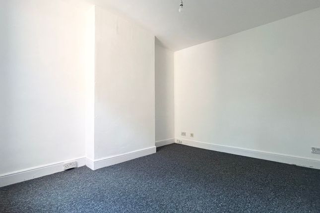 342 Western Road, Leicester photo 3