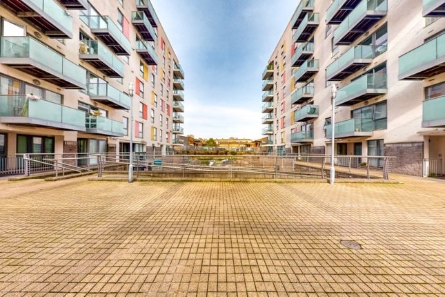 Flat for sale in Vickery's Wharf, Stainsby Rd, London