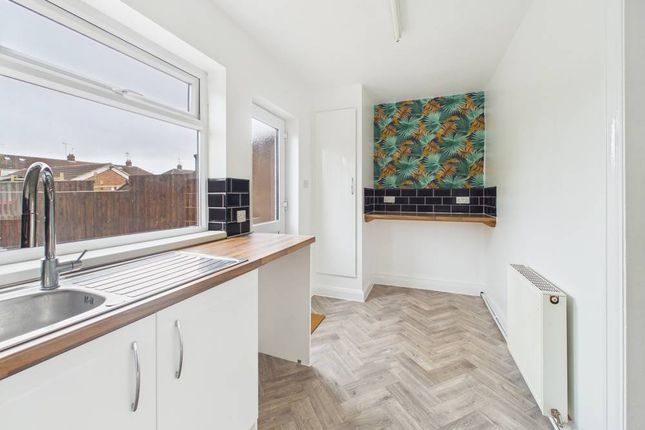 32, Brendon Avenue, HULL photo 3