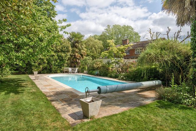 Desborough Lodge,, Walton Lane, Weybridge photo 4