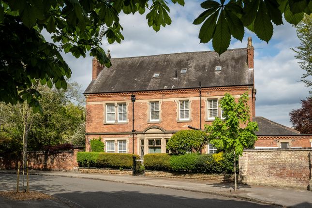 2 Gladstone House 042