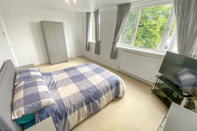 87, Langdale Place, Newton Aycliffe photo 3