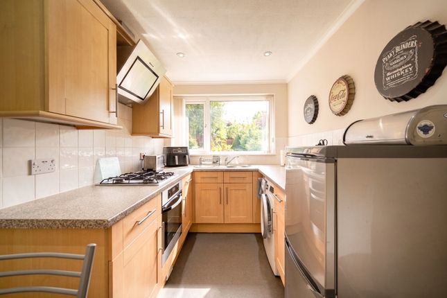 55, Overton Close, Birmingham photo 4