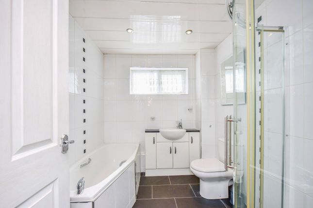 10, Creswick Way, Sheffield photo 4