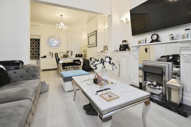 14, Brampton Road, London photo 2
