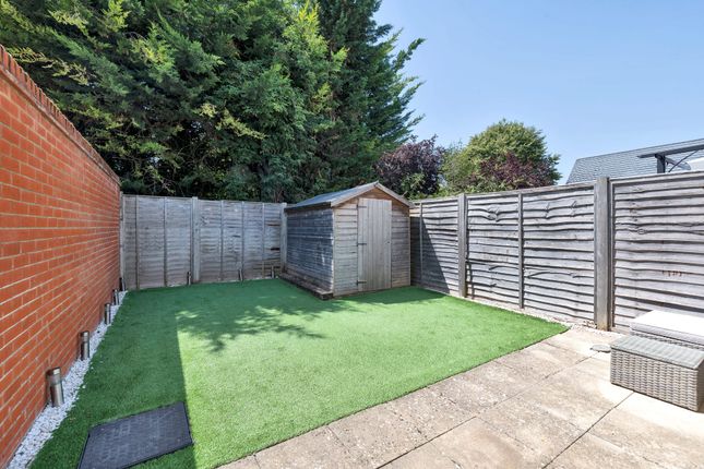 7 Valerian Gardens, Ely photo 4